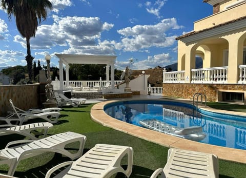 Villa Lissa Luxe Villa in Costa del Sol