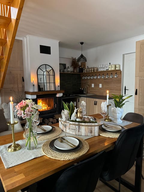 Kitchen or kitchenette, Living room, Dining area, fireplace