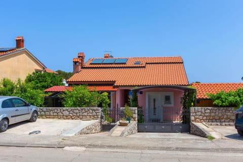 Property building, Parking