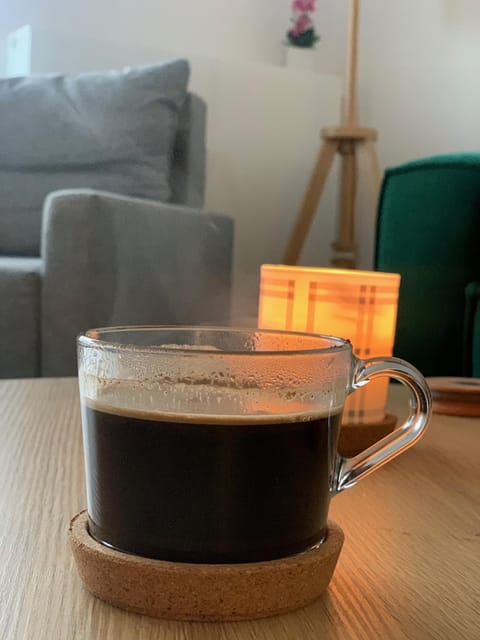 Living room, Seating area, Drinks