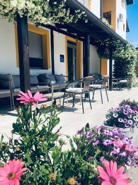 Property building, Garden