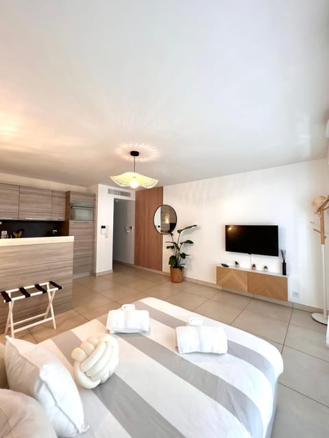 Studio NEUF - PORTES DE MONACO - Confort - Wifi - Clim Apartment in Cap-d'Ail