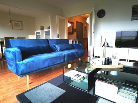 Living room, Lounge or bar, Seating area