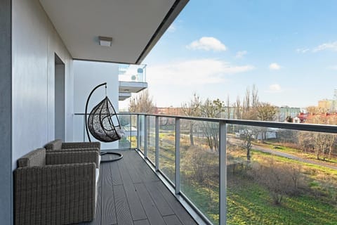 Balcony/Terrace, Garden view
