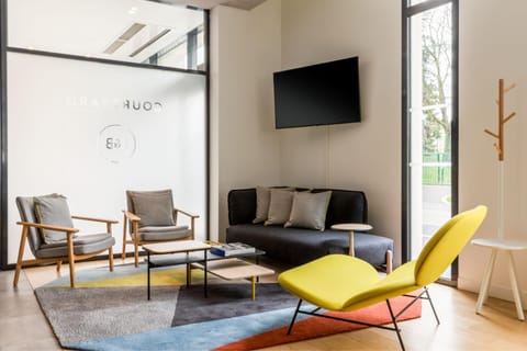 Lounge or bar