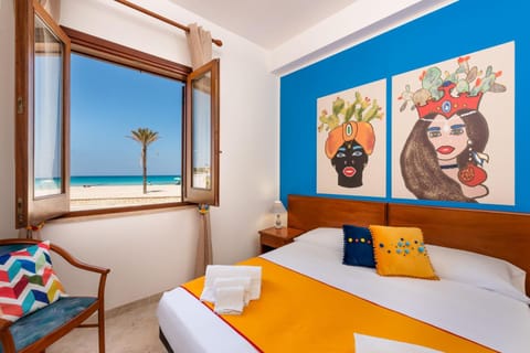 Bed, Photo of the whole room, Bedroom, Sea view
