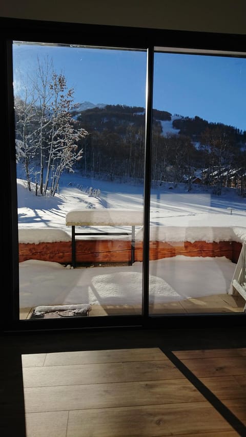Natural landscape, Winter, View (from property/room), Balcony/Terrace, Mountain view