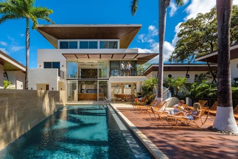 Property building, Solarium, Swimming pool, Swimming pool