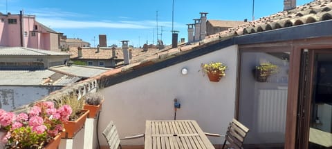 Neighbourhood, Balcony/Terrace, Balcony/Terrace, City view