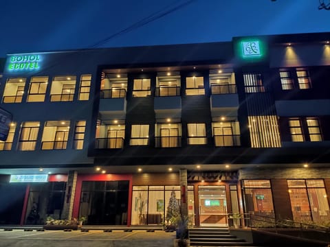 Facade/entrance, Property logo or sign, Sunset
