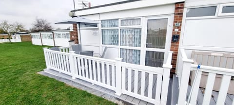 Property building, Balcony/Terrace