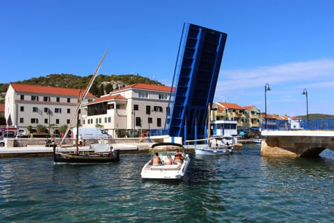 Apartments Maria Apartment in Tisno