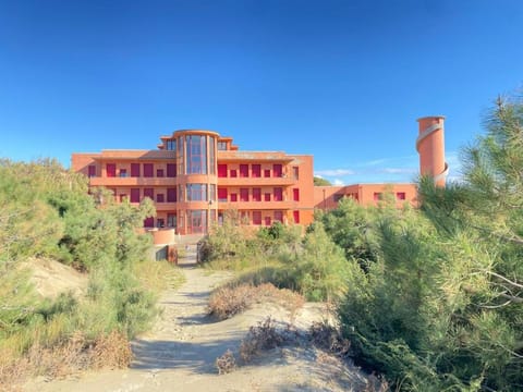 Property building, Natural landscape, Landmark view
