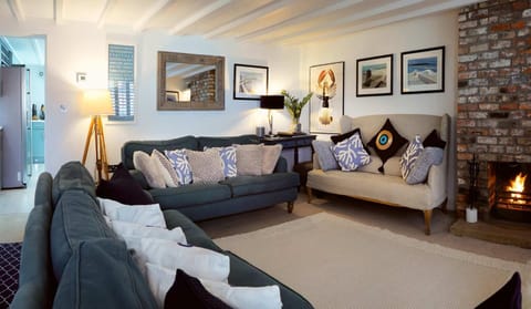 Flora Dora - Luxury cottage - modern - central - ideal for groups and families House in Filey