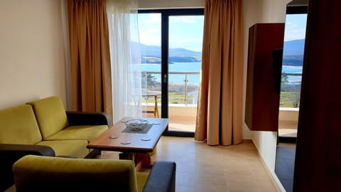 Living room, Sea view