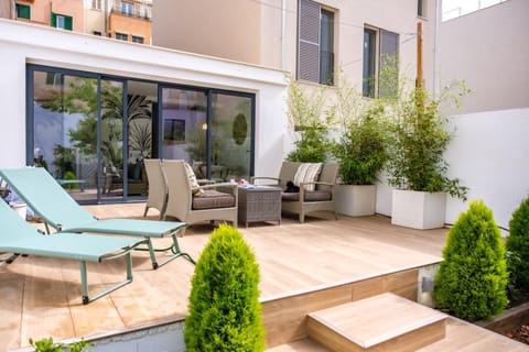 Property building, Patio, Seating area
