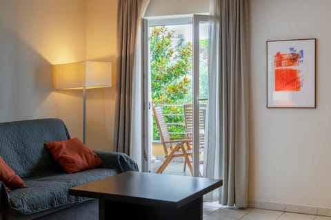 Balcony/Terrace, Living room, Seating area