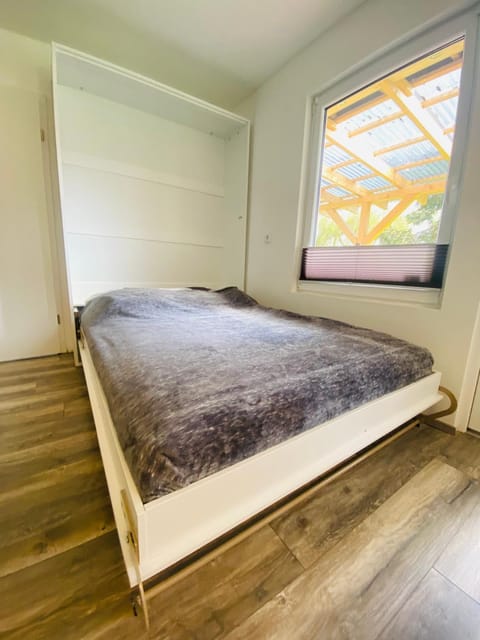 Moderner Einraumbungalow auf eigenem Grundstück House in Rheinsberg