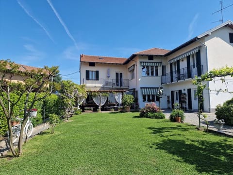 Dragonfly Appartamento Blu Apartment in Lombardy