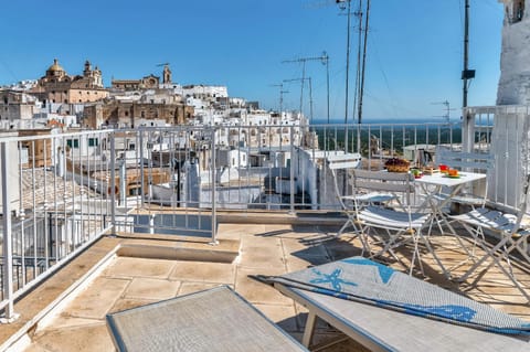 Solarium, Balcony/Terrace, City view, Landmark view, Sea view