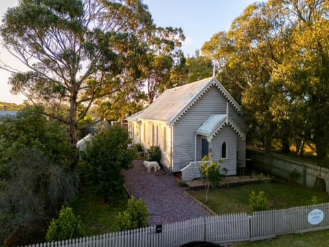 Property building, Day, Natural landscape, Garden view