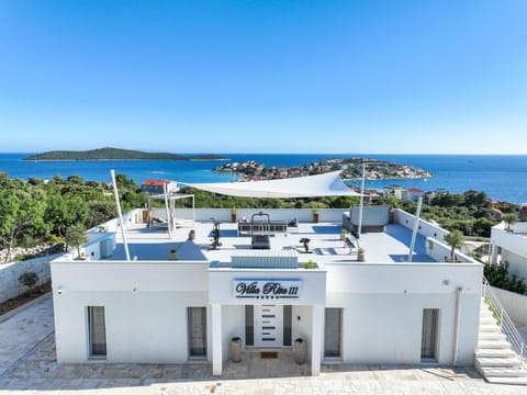 Property building, Patio, Natural landscape, View (from property/room), Balcony/Terrace, Sea view
