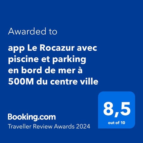 app Le Rocazur avec piscine et parking en bord de mer à 500M du centre ville Apartment in Menton