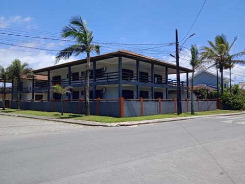 Property building, Day, Neighbourhood, Street view