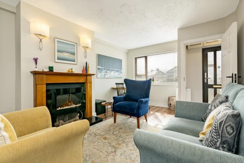 Communal lounge/ TV room, Living room