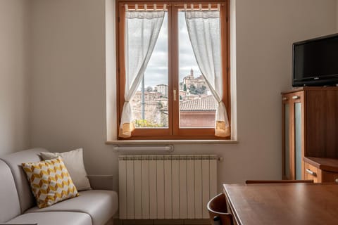 TV and multimedia, Living room, Dining area, City view, Garden view, internet