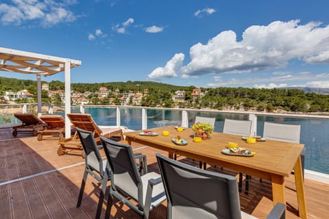 Apartments Habek Apartment in Vrboska