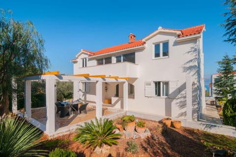 Property building, Balcony/Terrace