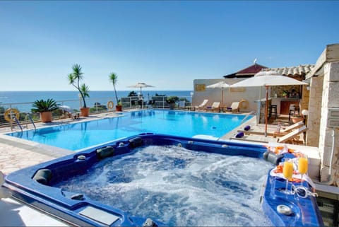 Sea view, Swimming pool