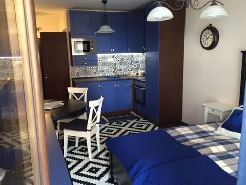 Kitchen or kitchenette, Living room, Bedroom, Sea view