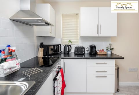 Coffee/tea facilities, Kitchen or kitchenette, Decorative detail