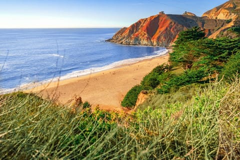 Ocean & Mountain View Home - Walk to Trails Beach Family Activities House in Montara