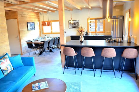 Patio, Kitchen or kitchenette, Lounge or bar, Dining area