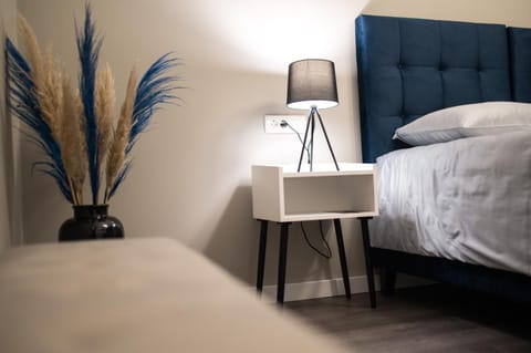 Property building, Bed