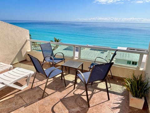 Patio, View (from property/room), Balcony/Terrace, Beach, Sea view, Sea view