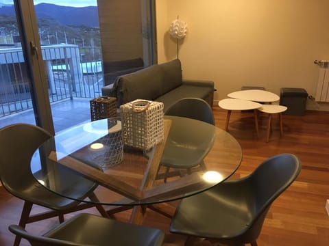 Lounge or bar, Dining area