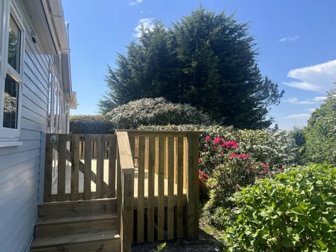 Holly Blue - Cosy wooden lodge Kippford House in England