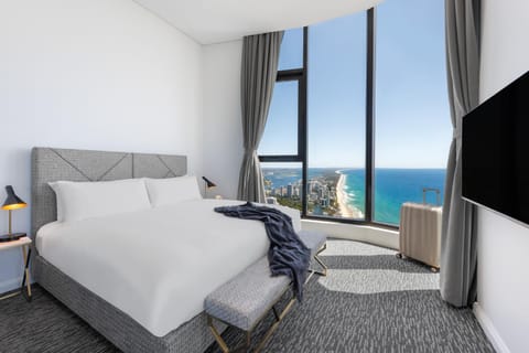 Bed, Natural landscape, TV and multimedia, View (from property/room), Bedroom, Sea view