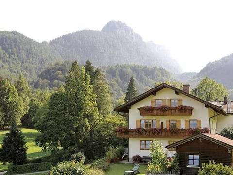 Landhaus Mesnerbauer Apartment in Bad Reichenhall
