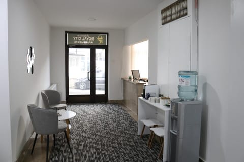 Coffee/tea facilities, Seating area, Internal: Not applicable to any particular room