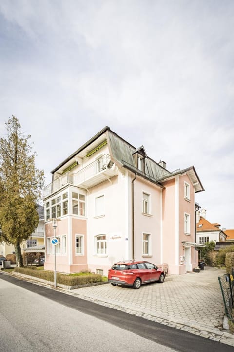 Haus Alpenruhe Apartment in Bad Reichenhall
