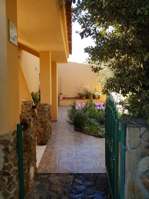 Property building, Inner courtyard view