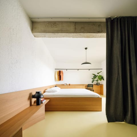 Bed, Bedroom