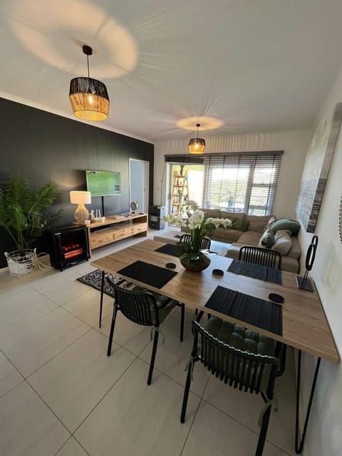 X3 on Goose with Sea View Apartment in Plettenberg Bay