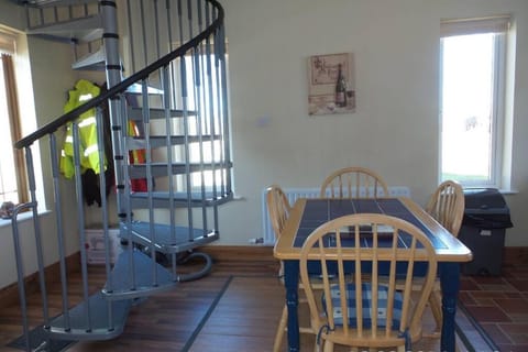 Canal bank house Apartment in Leitrim, Co. Leitrim, Ireland