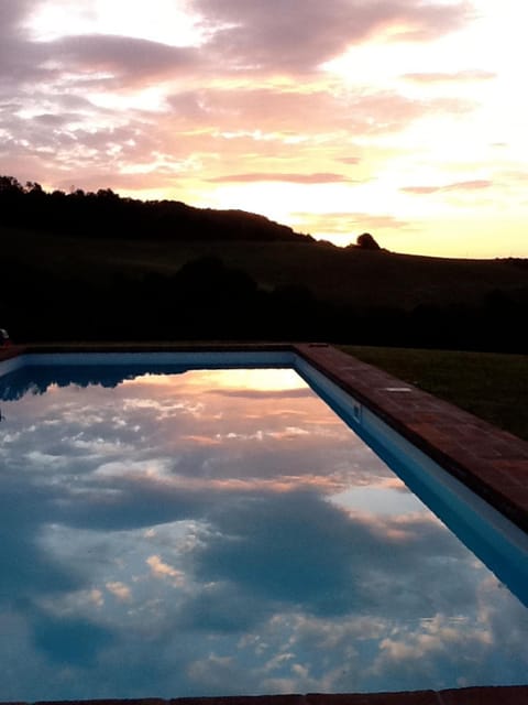 Swimming pool, Sunrise